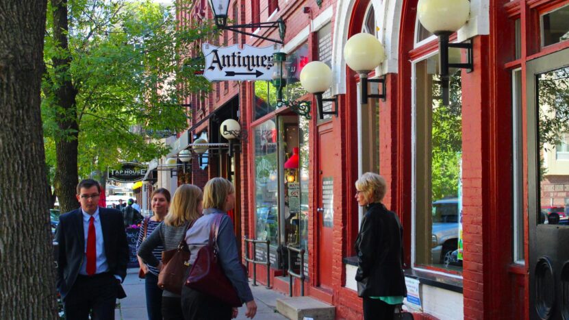 Minnesota Towns for Antique Shopping