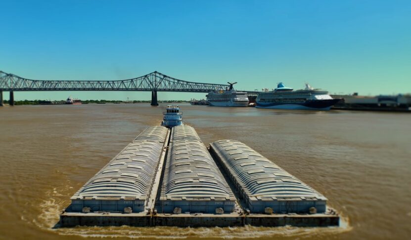 Mississippi River infrastructure